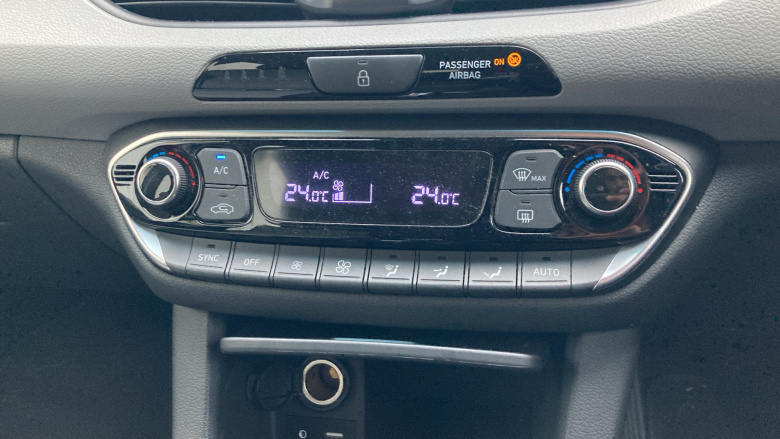 Hyundai i30 1.4T GDI Premium 5dr DCT Petrol Estate